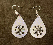 Load image into Gallery viewer, Christmas Earrings